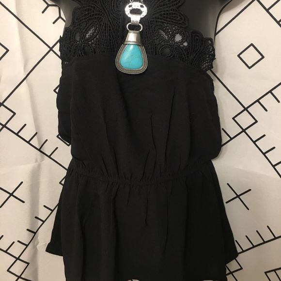 🌈🌈🌈 Boho crochet halter top - Noble NWT - necklace not included - Picture 3 of 5